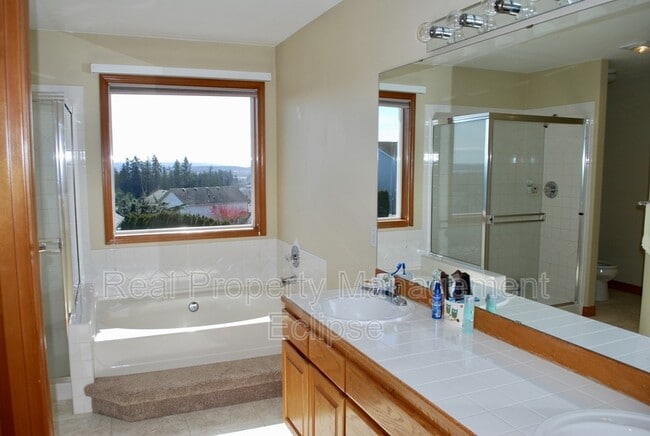 Photo - 7301 77th Dr NE