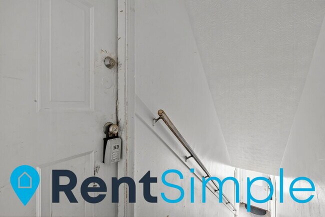 Photo - 303 W High St Unit Apt. 4