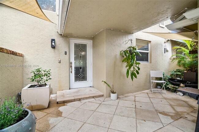 Photo - 505 Maplewood Dr