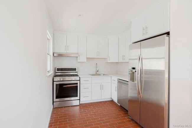 59 Wood St Unit 1st Floor