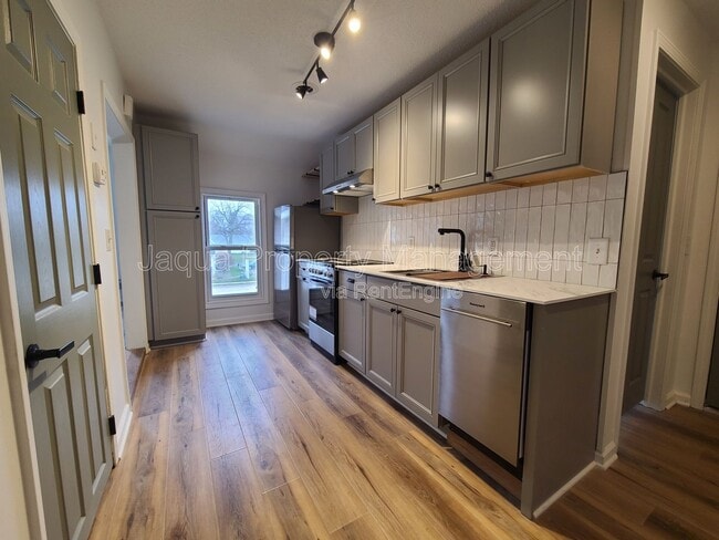 Photo - 556 Broadway St Unidad 2b