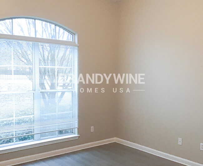 Photo - 1343 Appling Rd