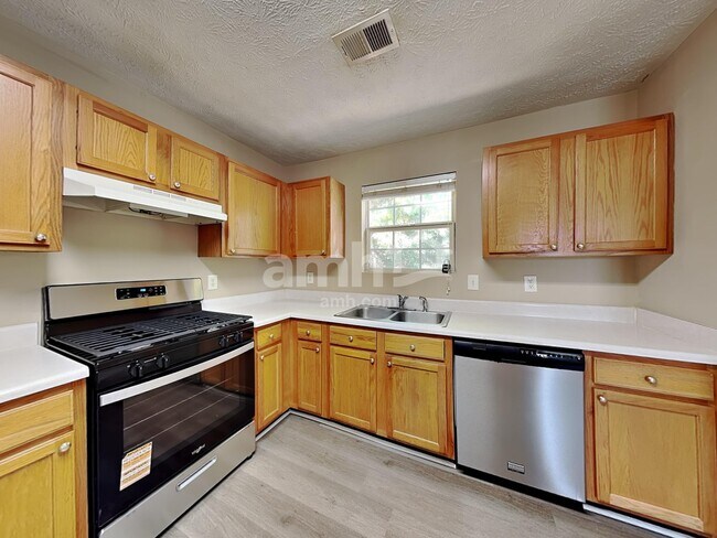 Photo - 1030 J Dorothy Pl