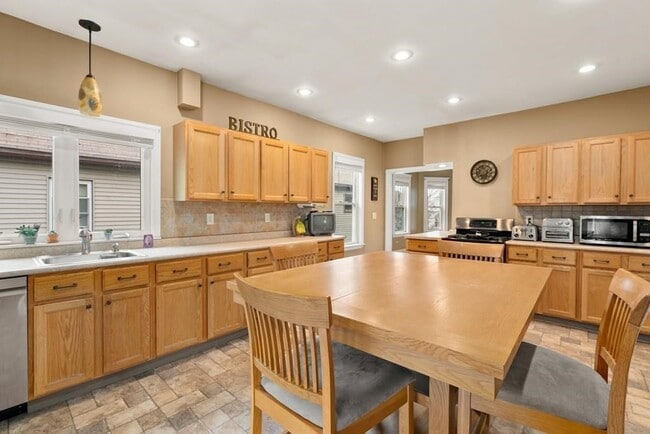 Photo - 14 Bowdoin St Unit 2