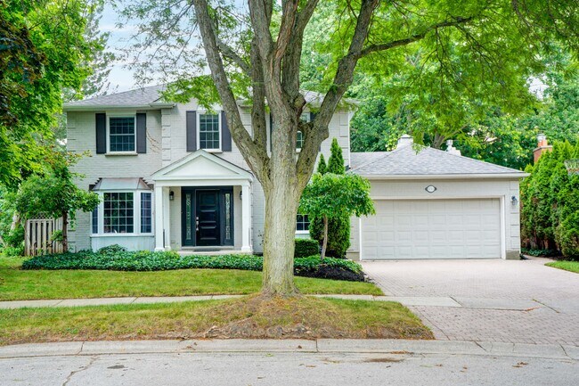 Photo - 1713 Phillbrook Crescent