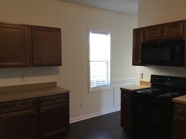 Photo - 2321 King Malcolm Ln