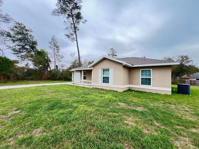 Photo - Beautiful 3 Bedroom, 2 Bathroom Home in Ocala!!