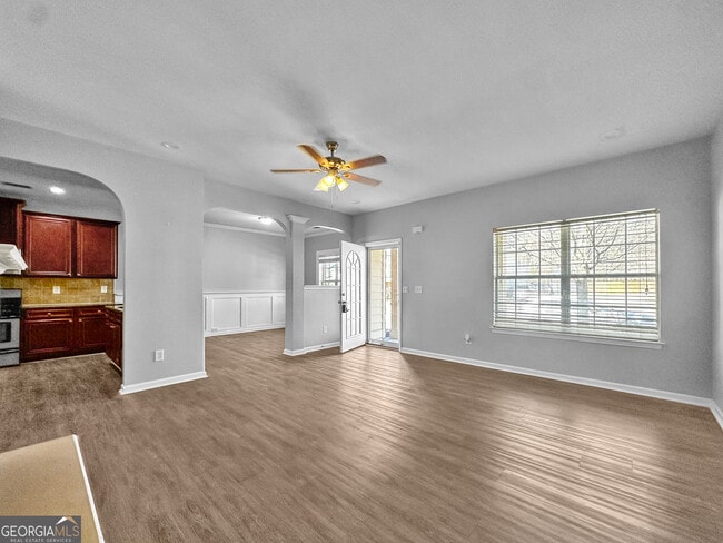 Photo - 432 Orchid Ln