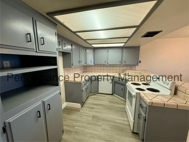 Photo - 239 W China Grade Loop Apartamento Unidad A