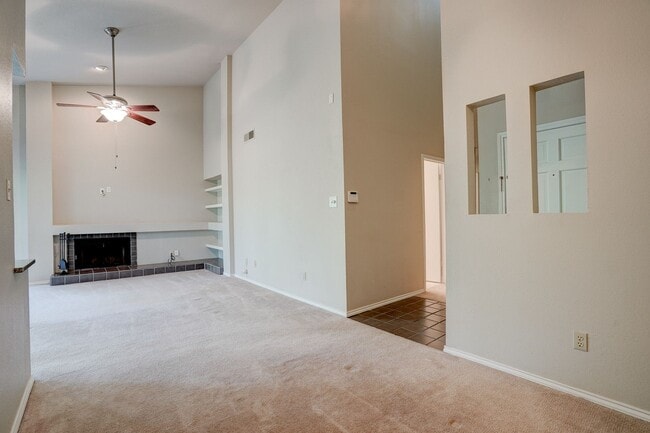 Photo - Beautiful 2 Bed / 2 Bath Home with Balcony in Austin