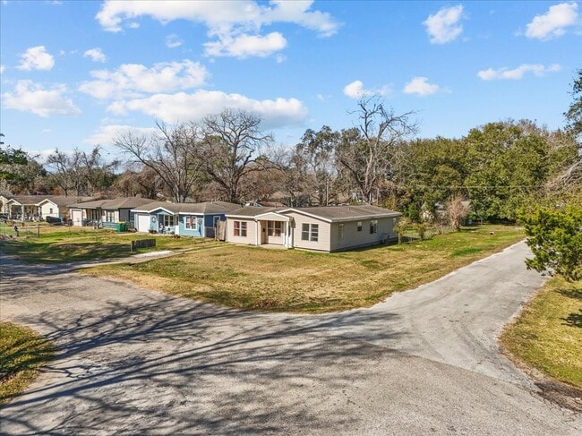 Photo - 1002 Orange St