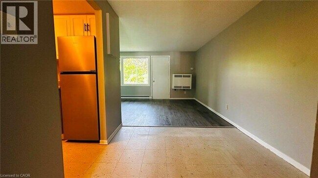 Photo - 1200 Courtland Ave E