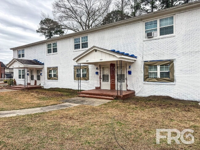 Photo - 111 W 15th St