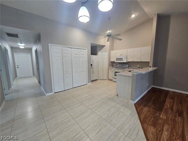 1036 SE 11th St