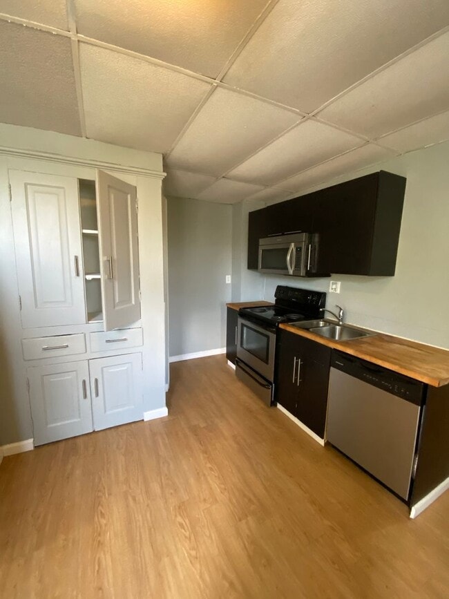 Photo - 2637 S 18th St Unit Apt 1