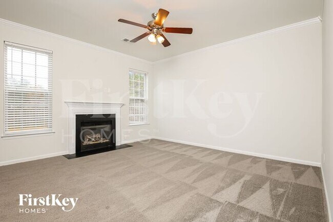 Photo - 3357 Middlesboro Ave