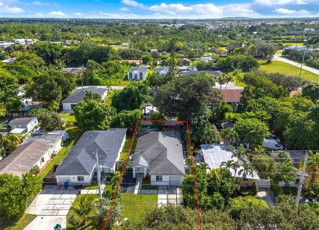 Photo - 23061 SW 124th Ct