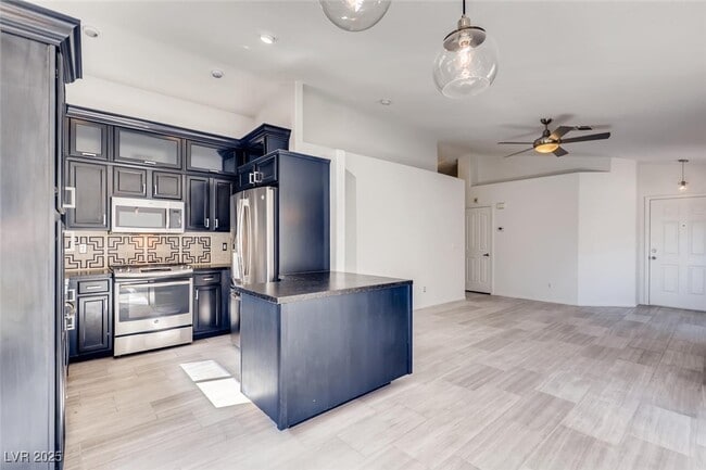 Photo - 2564 Spruce Creek Dr