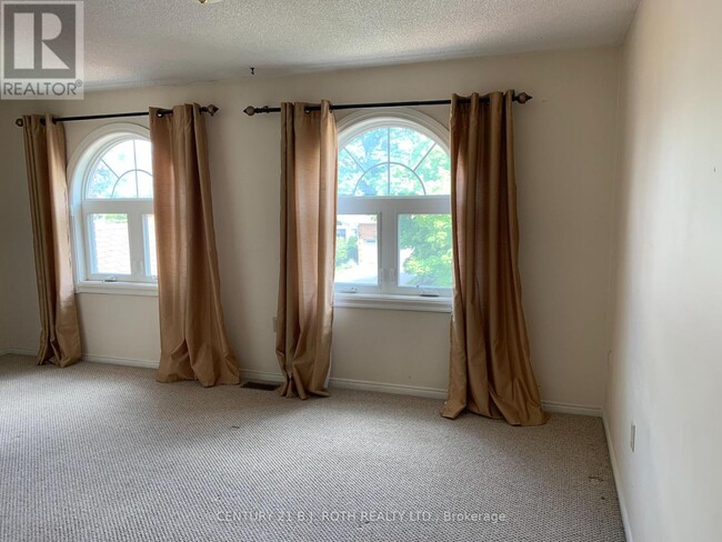 Photo - 29 Irwin Dr