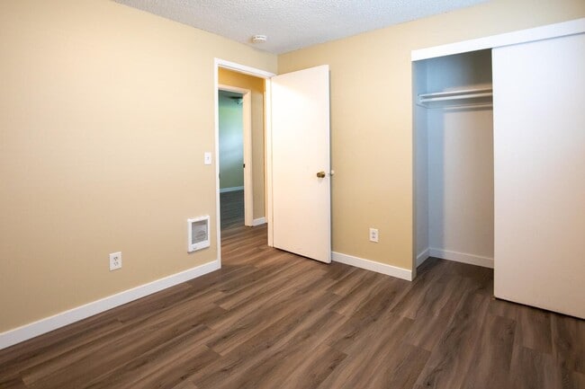 Photo - 3542 NE Division St