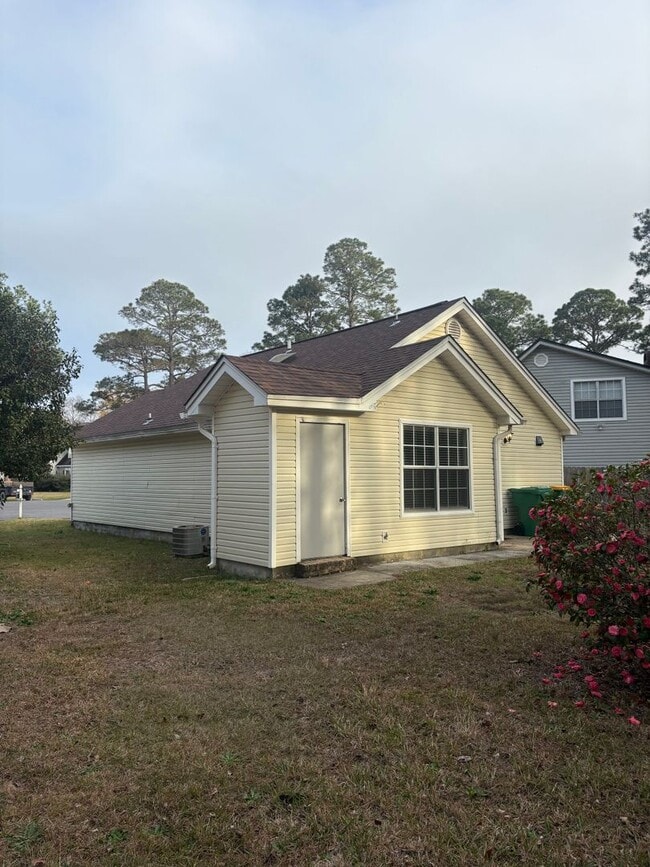 Photo - Charming 2 Bedroom in Fort Walton Beach!