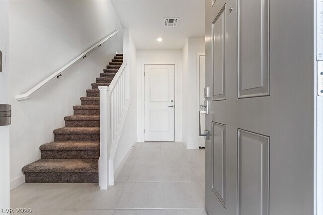 Photo - 5838 Kips Bay St
