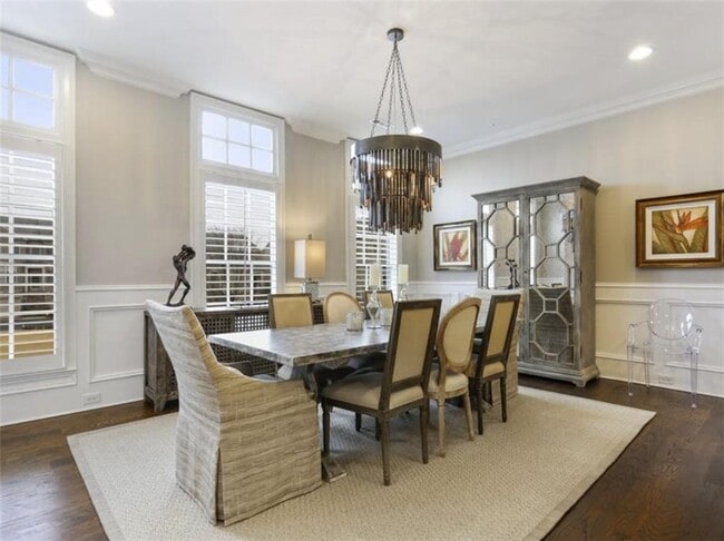 Photo - 5010 Merton Ln