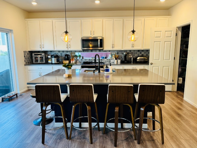 Photo - 1067 Highlands Dr