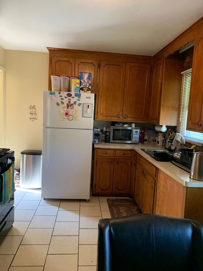 Photo - Beautiful 4 Bedroom 1 Bathroom in North Minneapolis