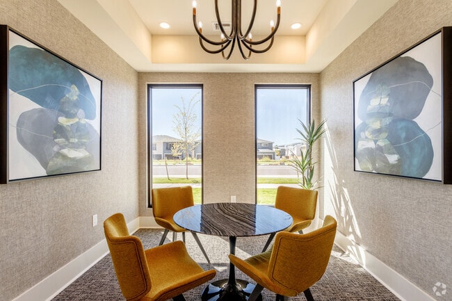 Leasing Center - Crowne at Old Town North