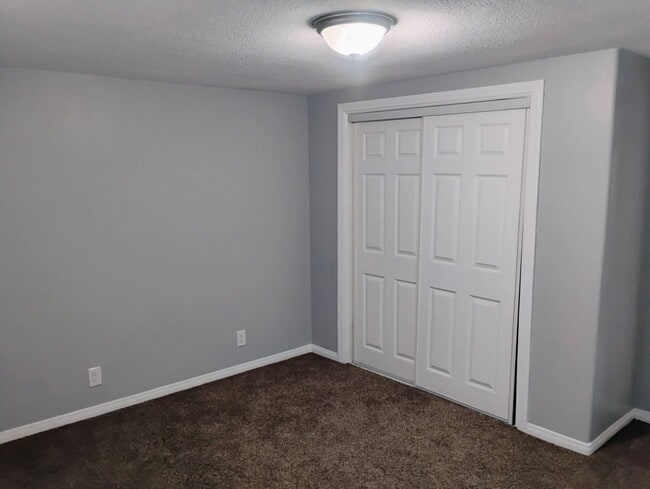 Photo - 664 W 3rd St Unidad a