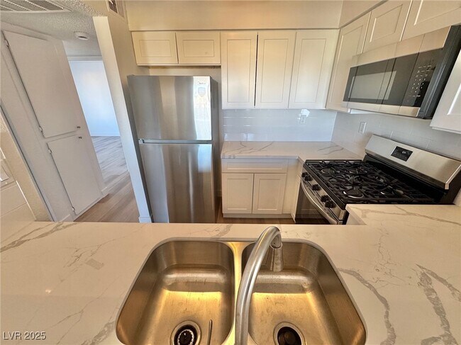 Photo - 1424 Santa Anita Dr Unidad D