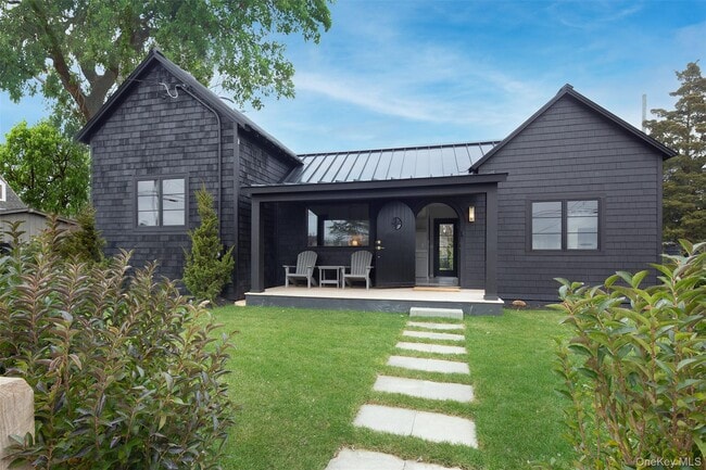 Building Photo - 5 Tepee St