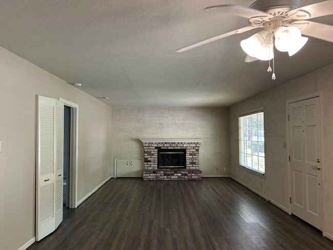 Photo - 2280 Summerfield Rd