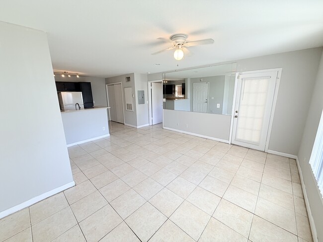 Photo - 4005 NW 87th Ave