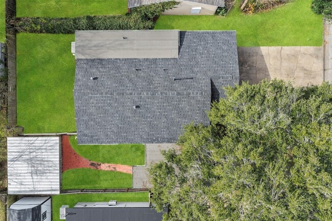 Photo - 115 Marlin Ave