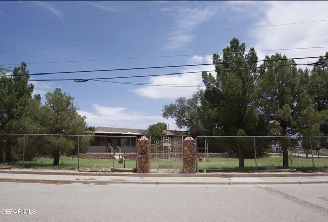 Photo - 9401 Pavo Ln