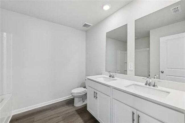 Photo - 277 Sequoia Ln