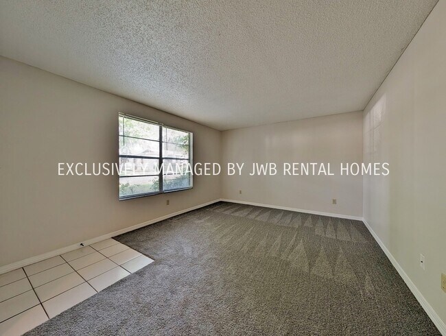 Photo - 467 Crabapple Ct Unit 1A