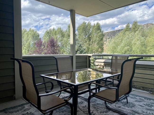 Photo - 1325 S Hwy 89 Unit 201