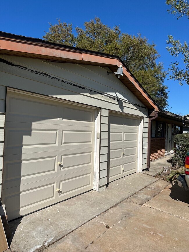 Photo - 3517 Tanglebriar Dr