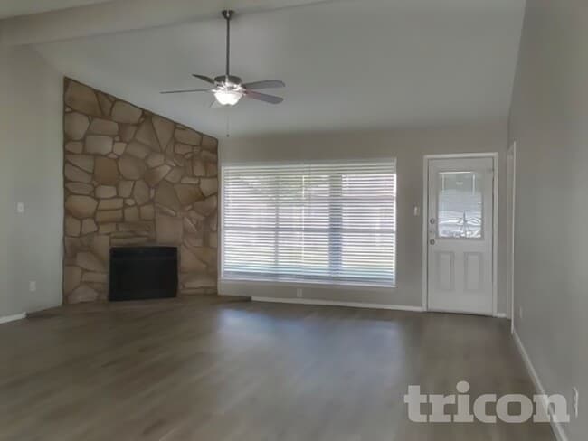Photo - 14831 Waterside Dr