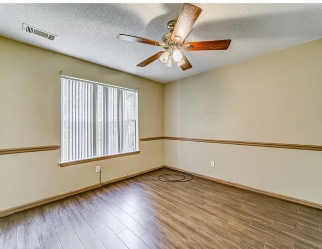 Photo - 4500 Idlewood Park