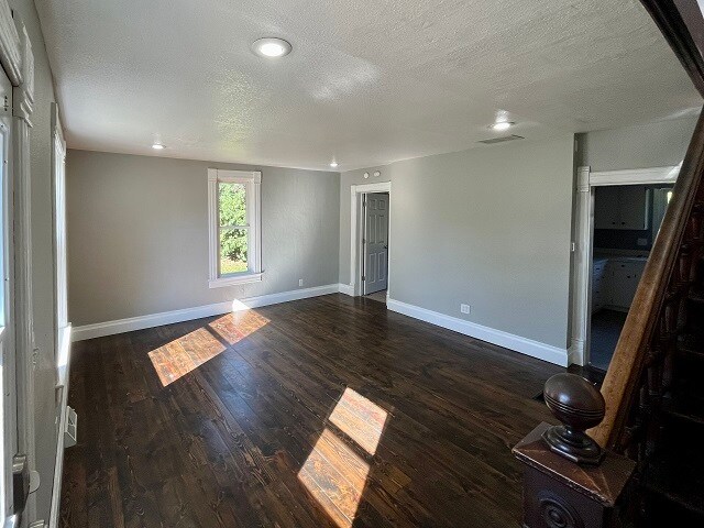 Photo - 315 Walnut St