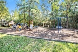 7 W Cottage Green