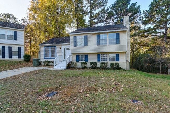 Photo - Spacious 4BR/3BA Home with Private In-Law Suite in Quiet Neighborhood