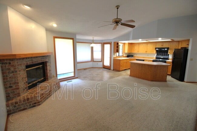 Photo - 4022 S Iriondo Way