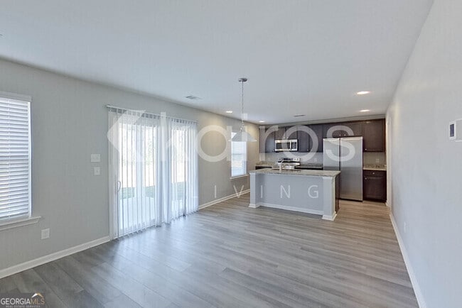 Photo - 102 Colonial Wy