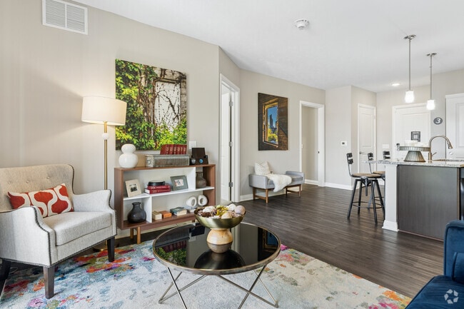 2BR, 2BA - 1,021SF - Living Room
