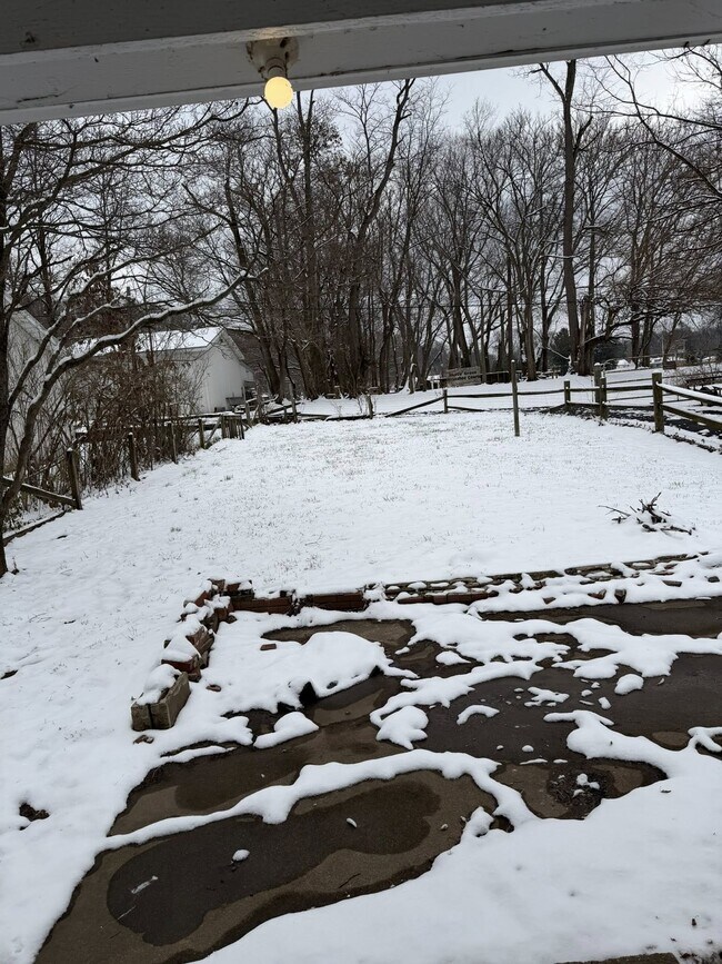 Photo - 1930 S River Rd